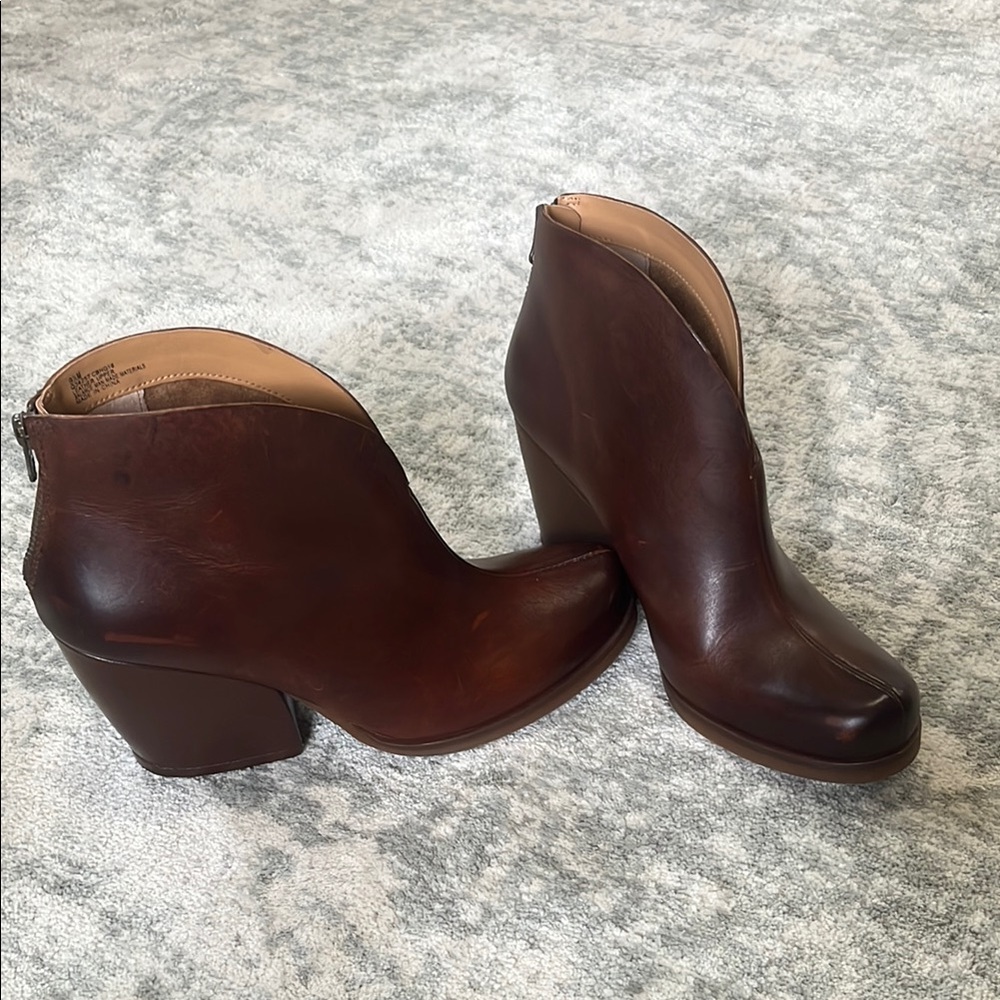KORKS Shamira Brown Leather Booties, 9.5 women’s